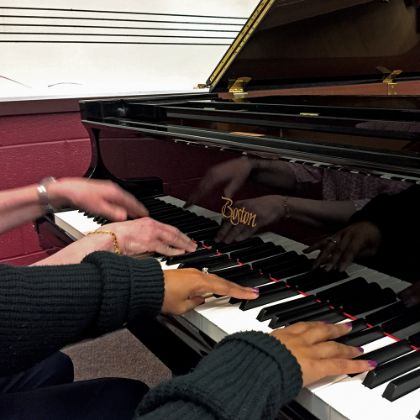 /features/the-boston-chronicle/winter-2016/steinway-boston-elon-university